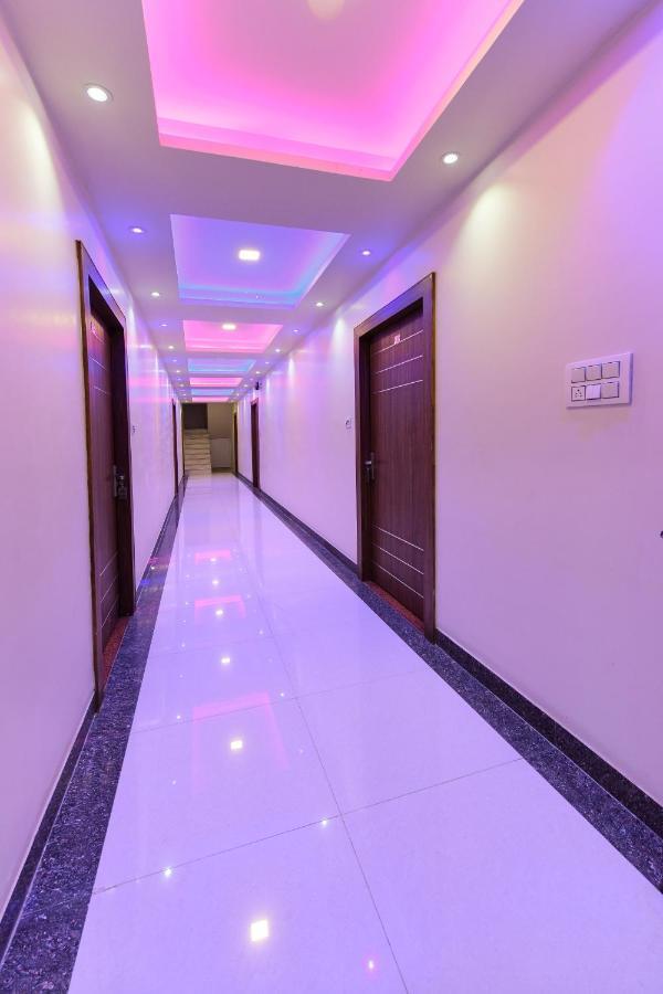 Hn Palace Homestay Agra  Buitenkant foto