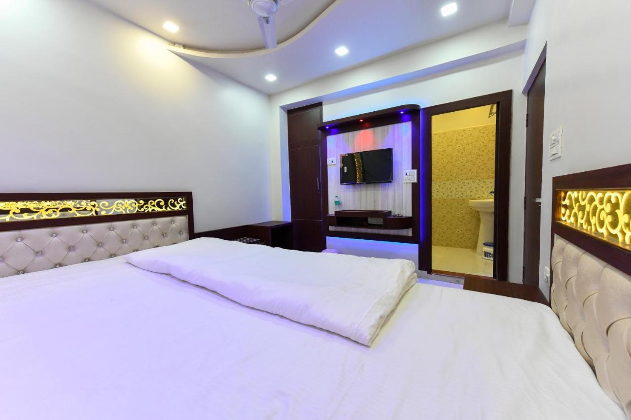 Hn Palace Homestay Agra  Buitenkant foto
