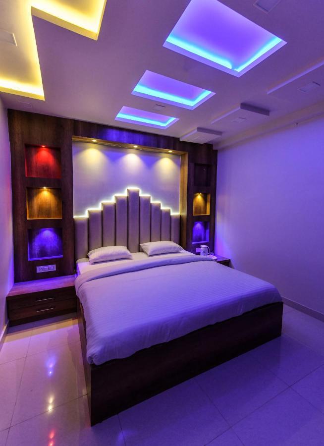 Hn Palace Homestay Agra  Buitenkant foto
