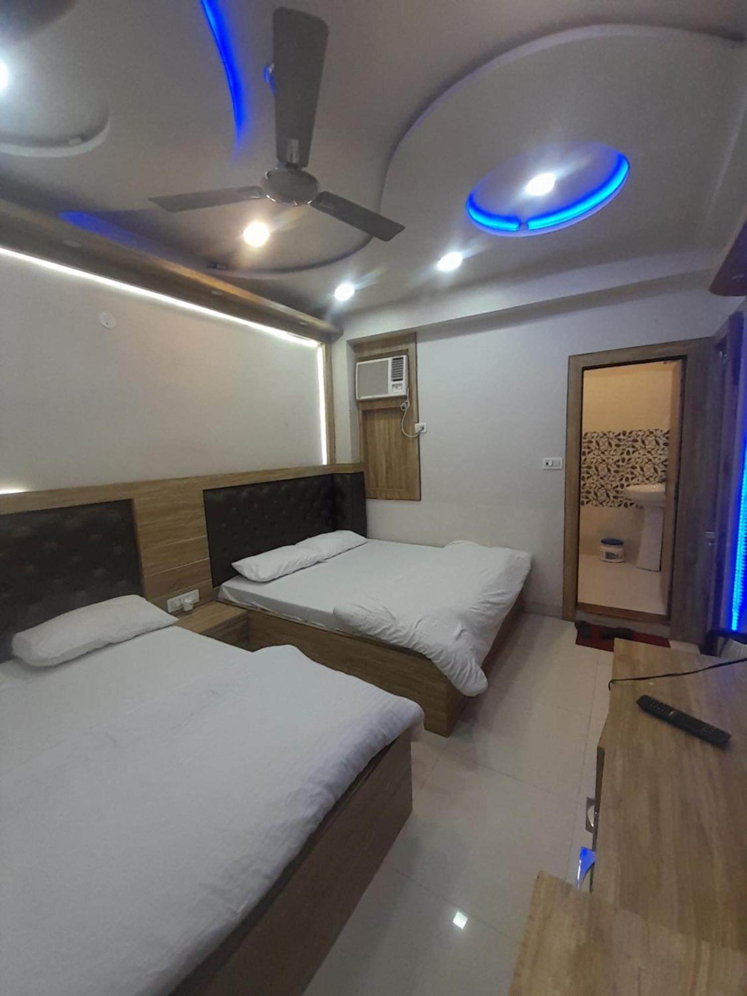Hn Palace Homestay Agra  Buitenkant foto