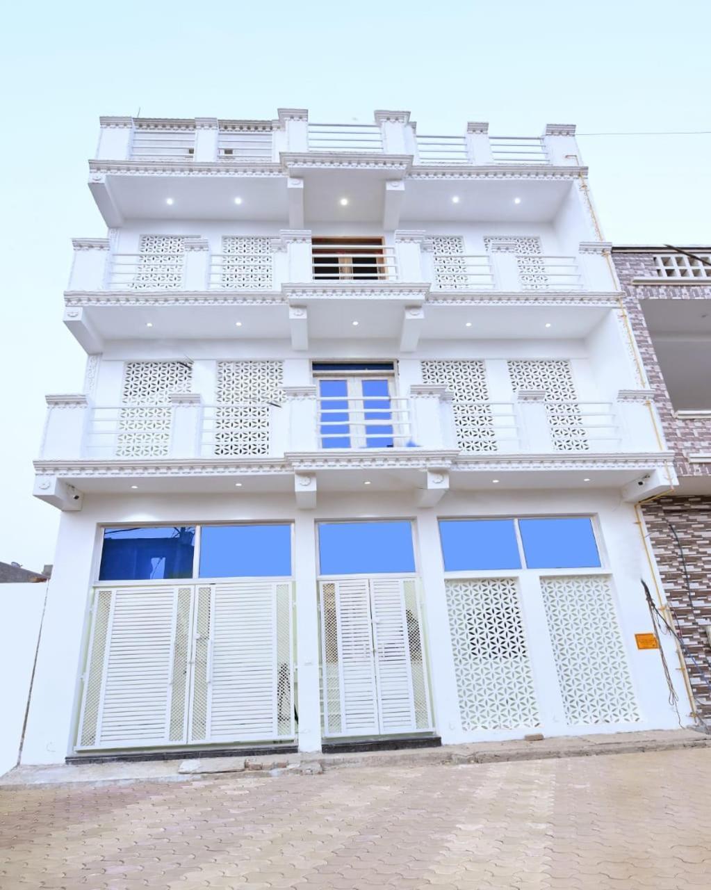 Hn Palace Homestay Agra  Buitenkant foto