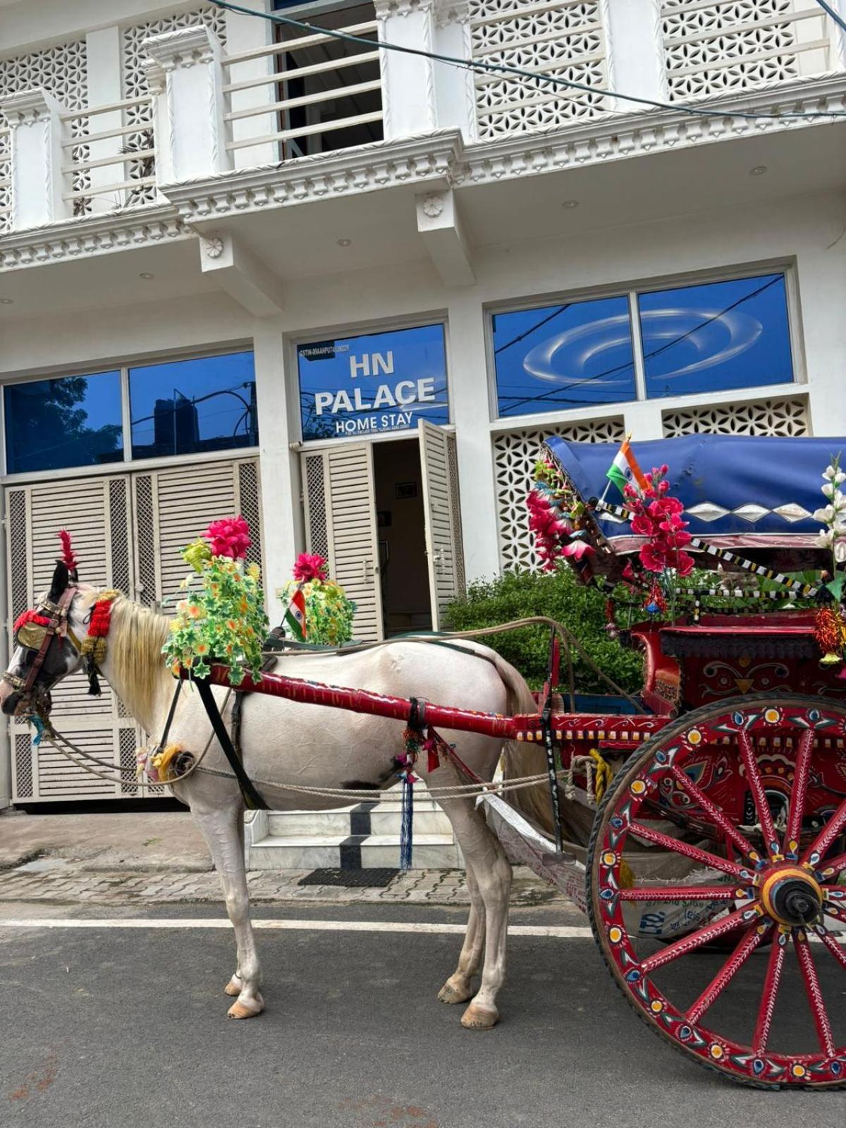 Hn Palace Homestay Agra  Buitenkant foto